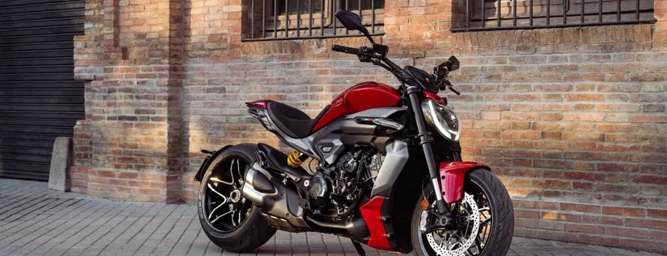 XDiavel V4