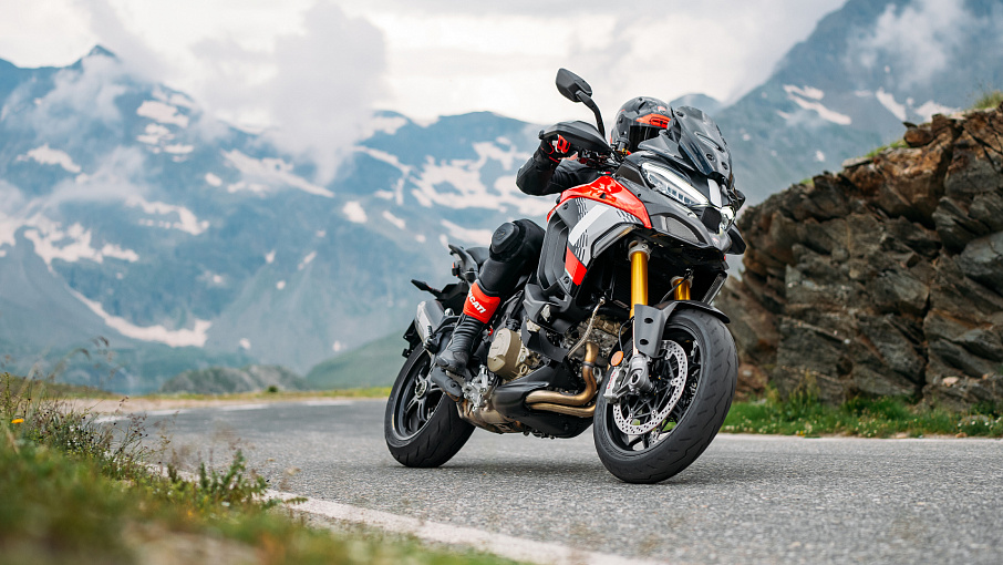 Multistrada V4 Pikes Peak