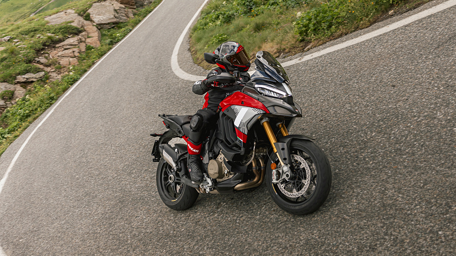 Multistrada V4 Pikes Peak