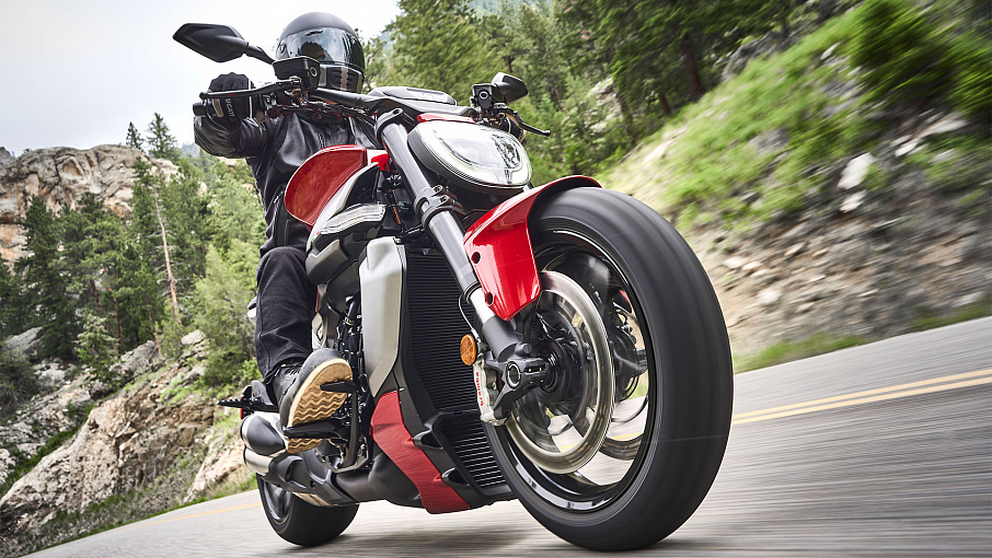 XDiavel V4